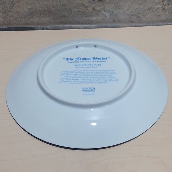 Schmid Hummel Mothers Day 1982 The Flower Basket Decorative Wall Hanging Plate - Picture 4 of 11